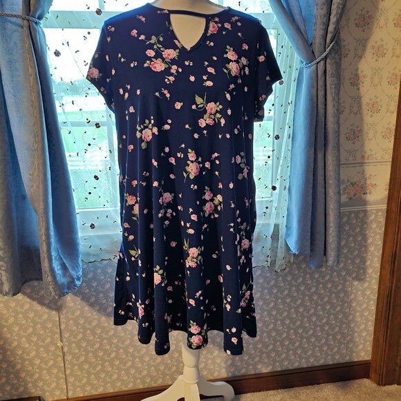 LARK & GREY BLUE FLORAL MIDI FLORAL PRINT SHORT SLEEVE SIZE LARGE - Picture 1 of 10